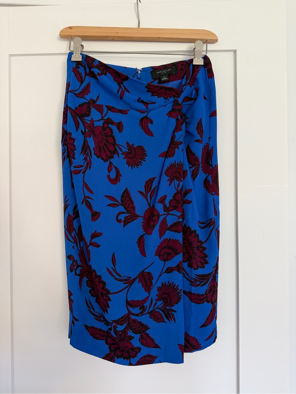 Ann Taylor Cobalt Blue Floral Pencil Skirt